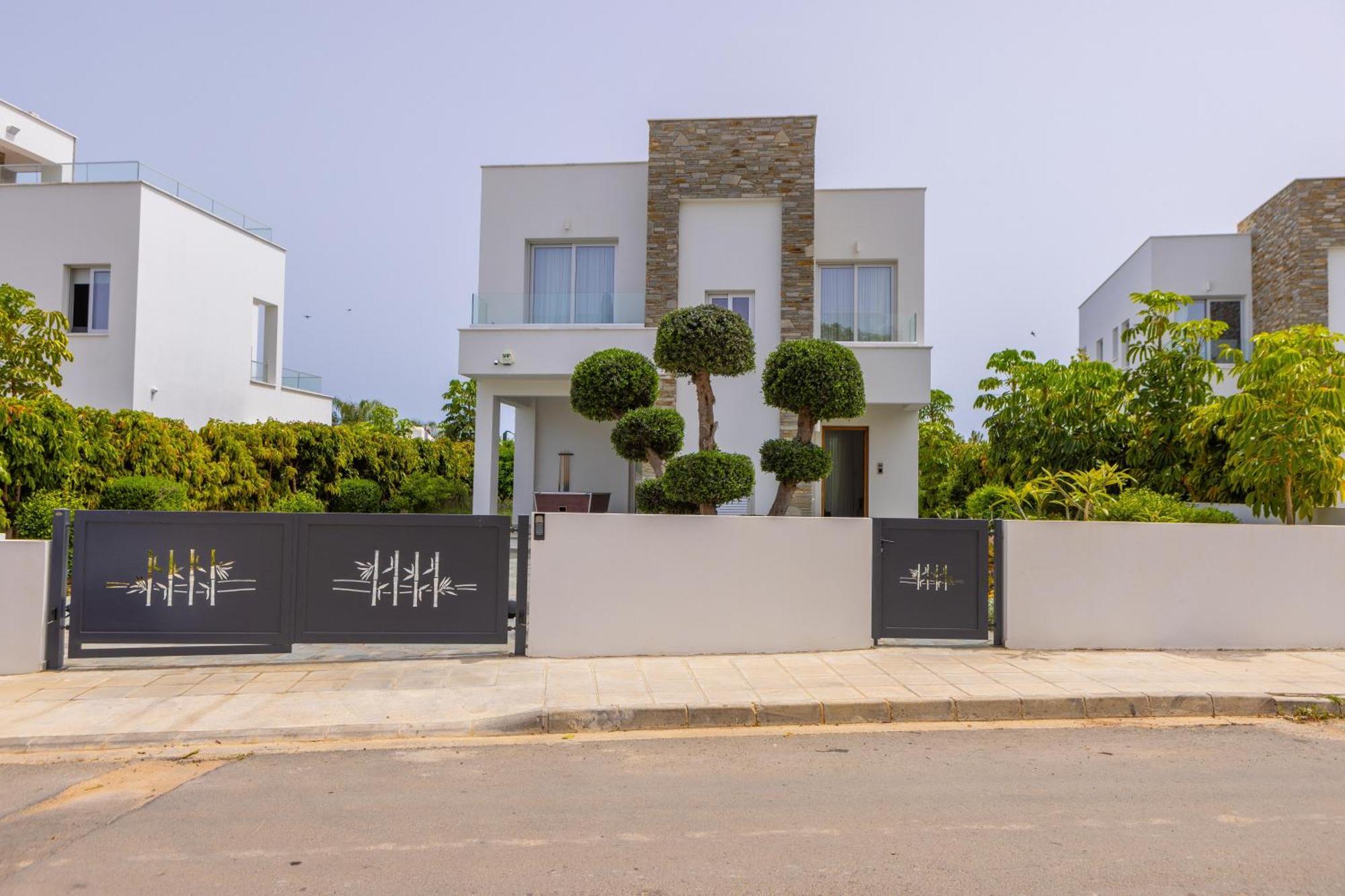 Green Heaven Villa 3 Protaras Bagian luar foto